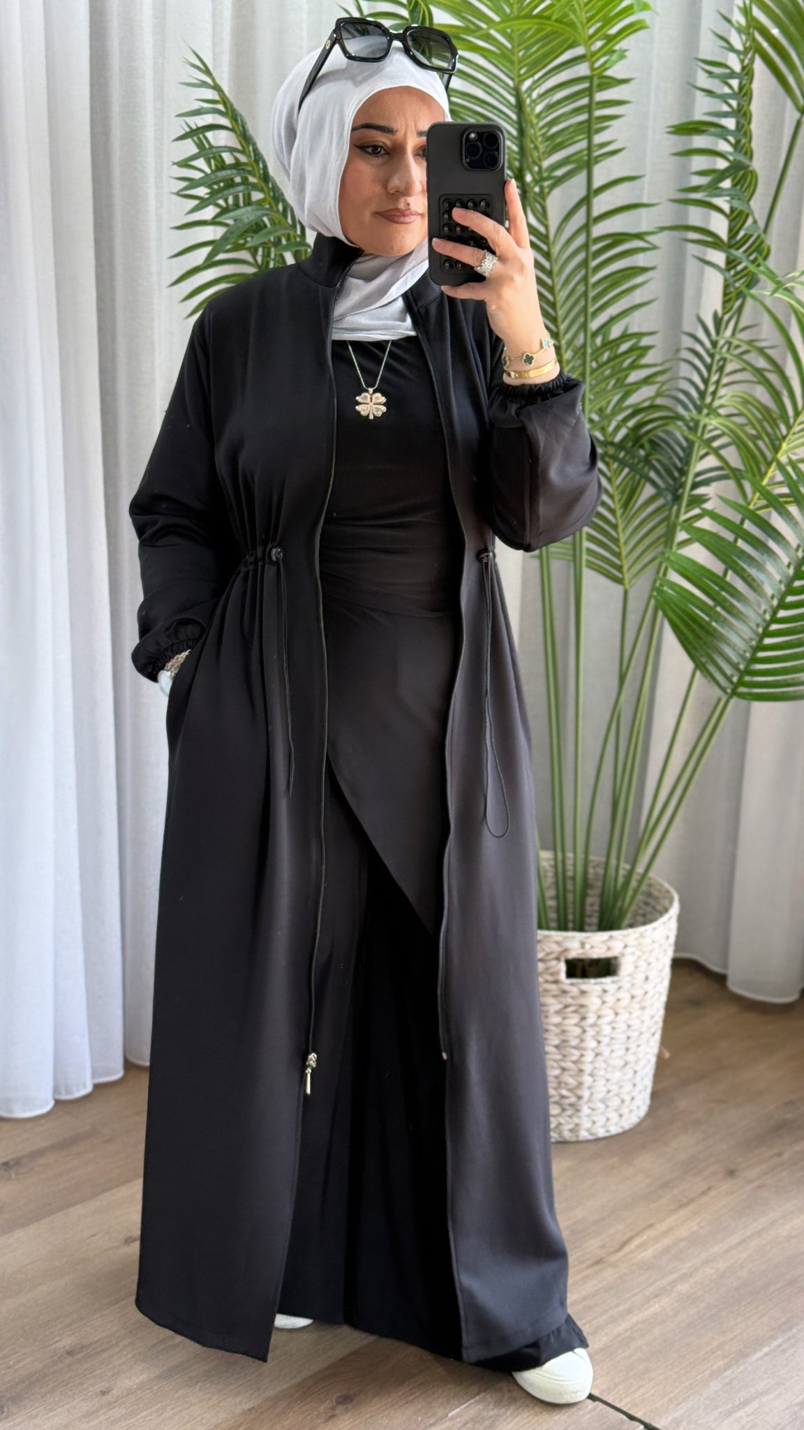 Mona Trench
